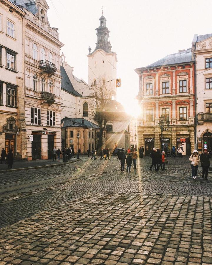 Appartement Cozy & New Furnished Flat In Old Town Of Lviv Extérieur photo