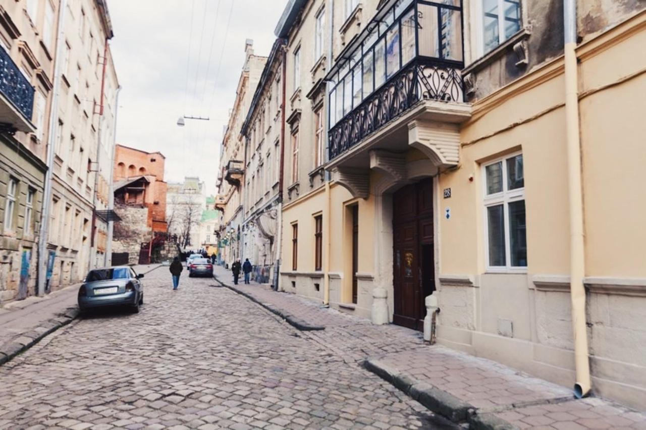 Appartement Cozy & New Furnished Flat In Old Town Of Lviv Extérieur photo